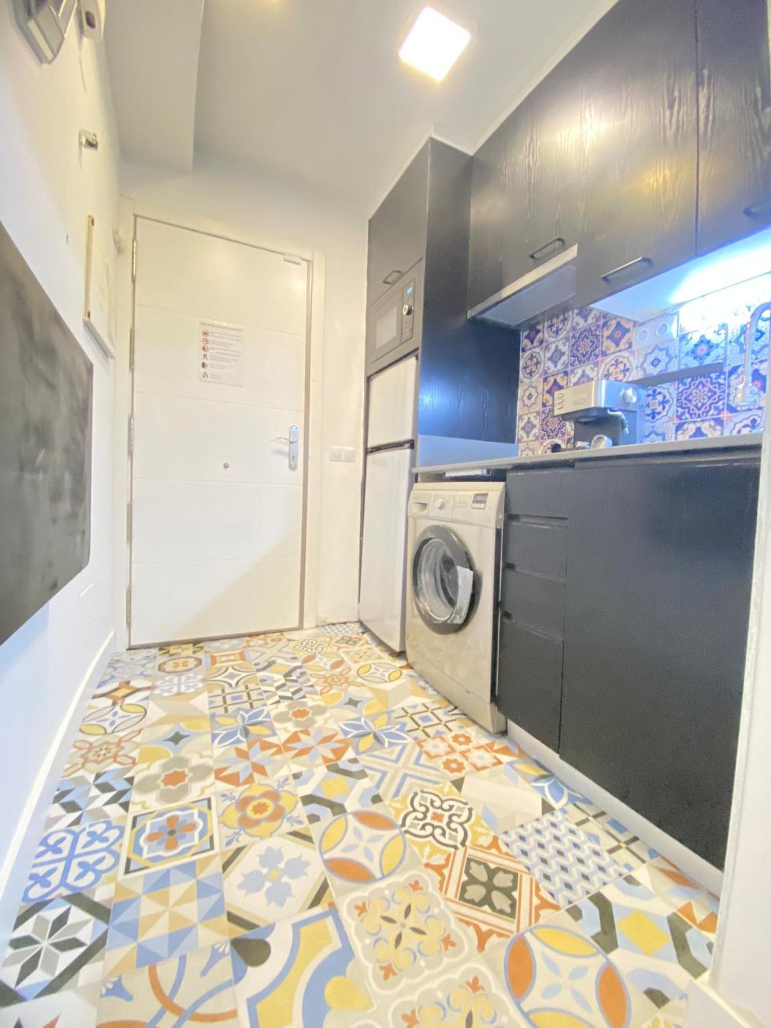 Apartamento Delux Madrid Bagian luar foto